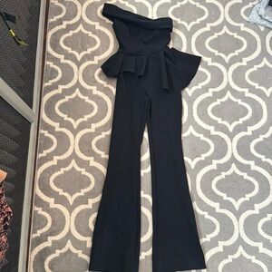 Chairs Boni- Pant suit- worn once and perfect condition _ XS
